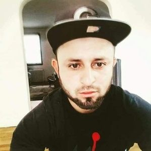 Meet your Posher, Roberto